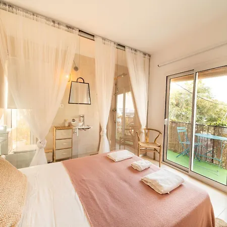 게스트하우스 Sitges Beach Hostal