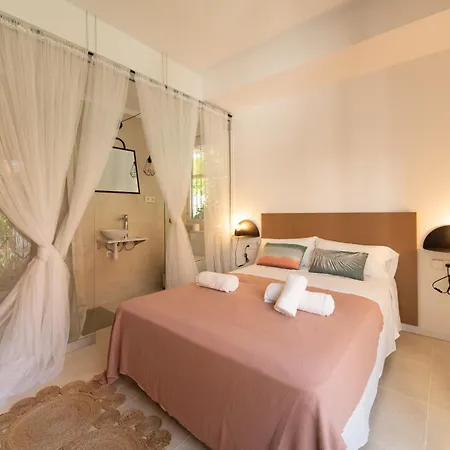 게스트하우스 Sitges Beach Hostal 시체스